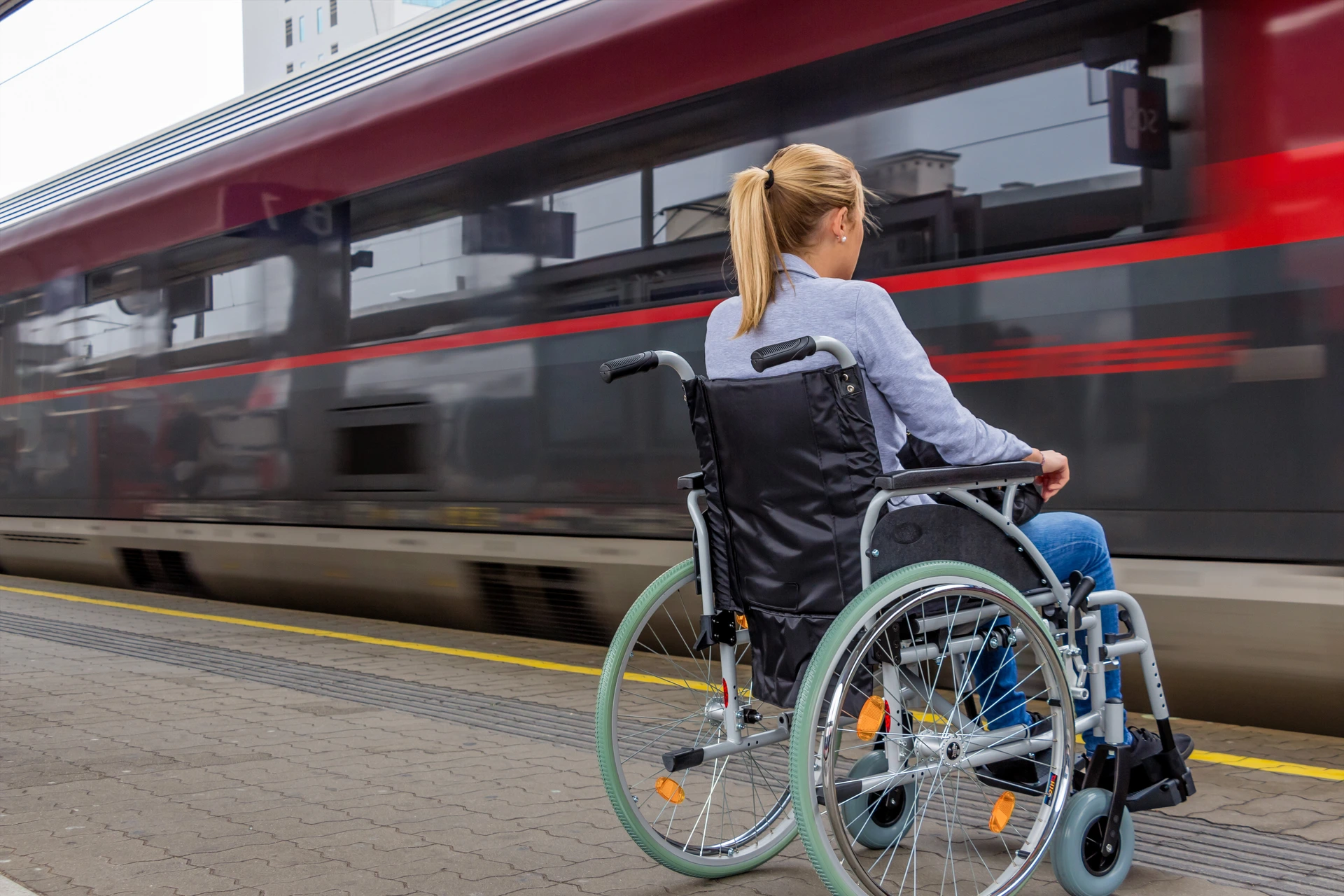 Asistencia de embarque accesible en tren